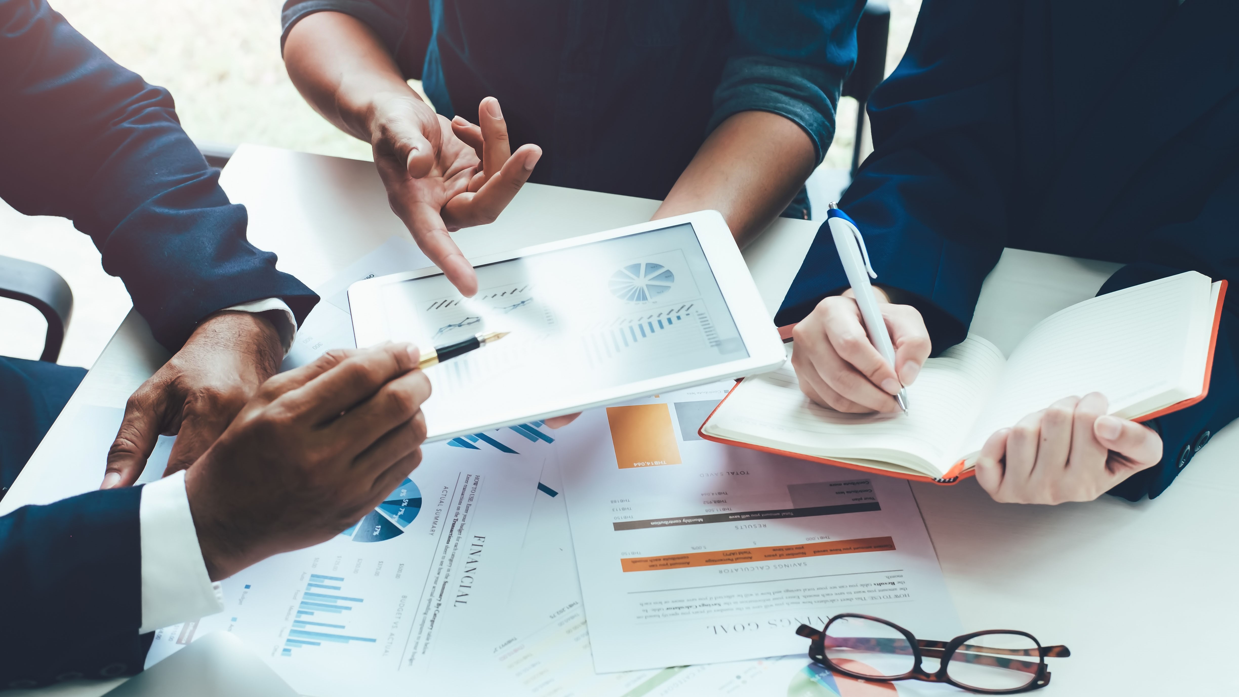 Image de couverture de l'enquête mondiale RE DEI 2021