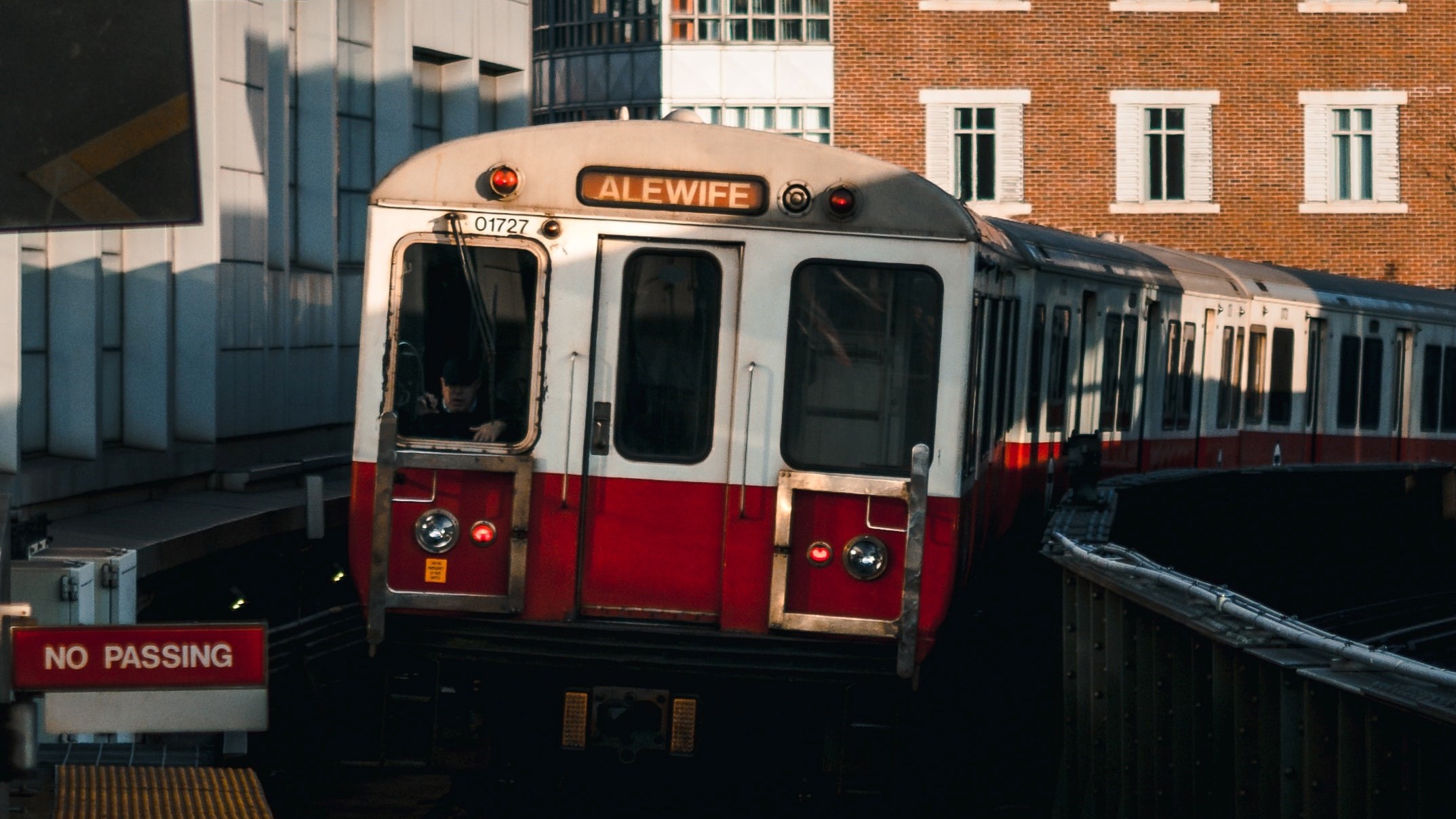 Shaw Symposium on Urban Community Issues Investissement équitable dans l'infrastructure et le logement promo image